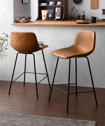 人気のカウンターチェア。お部屋のアクセントにおすすめ。家具