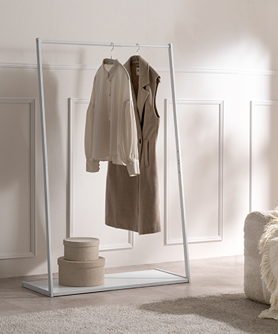 デザイン性が高い人気のハンガーラック。家具・インテリア通販