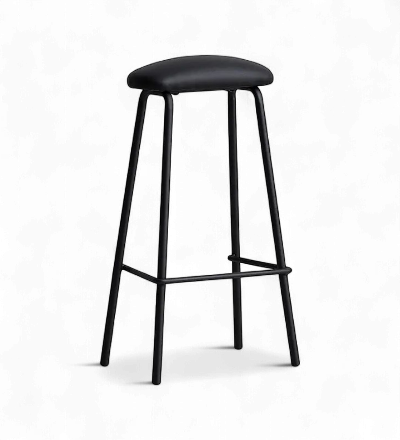 人気のカウンターチェア。お部屋のアクセントにおすすめ。家具