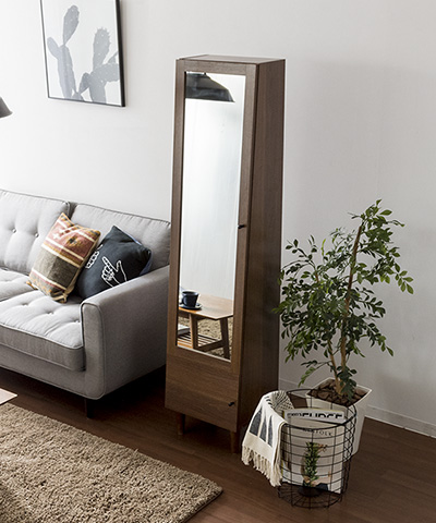 おしゃれで気分の上がるドレッサー・ミラーはこちら。家具